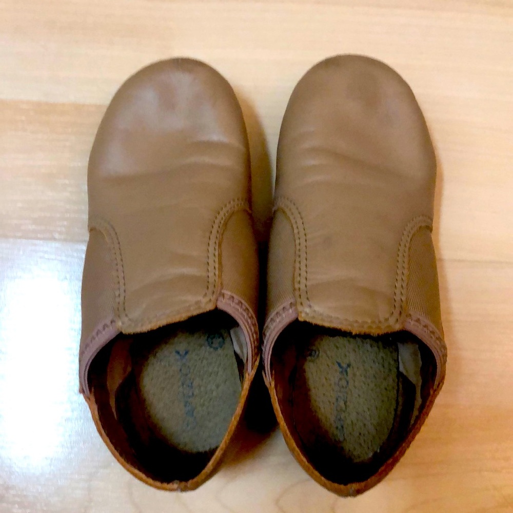 Capezio Tan Jazz Shoes
